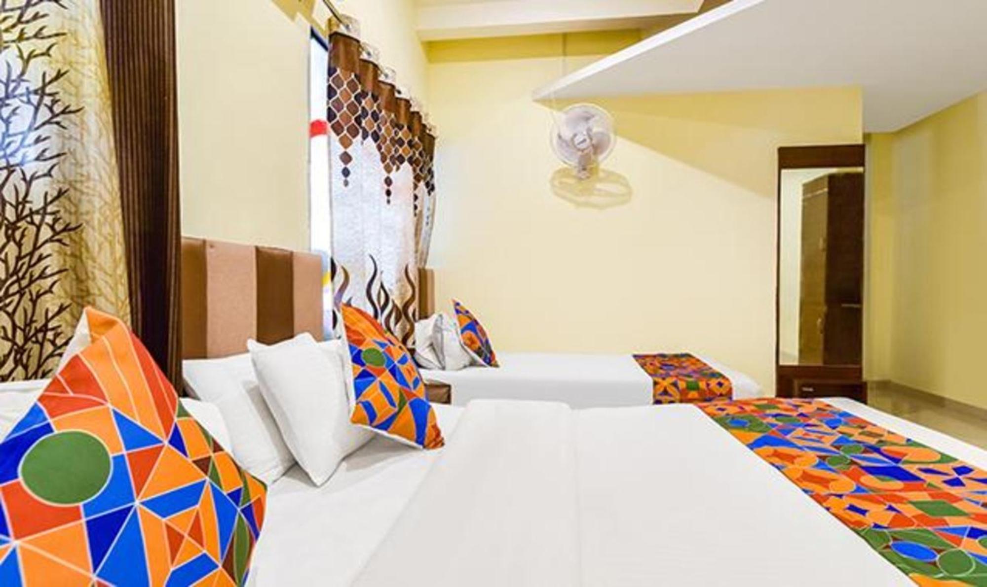 Fabexpress Poonam Palace Ахмедабад Екстериор снимка